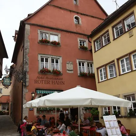 Roter Hahn 3*